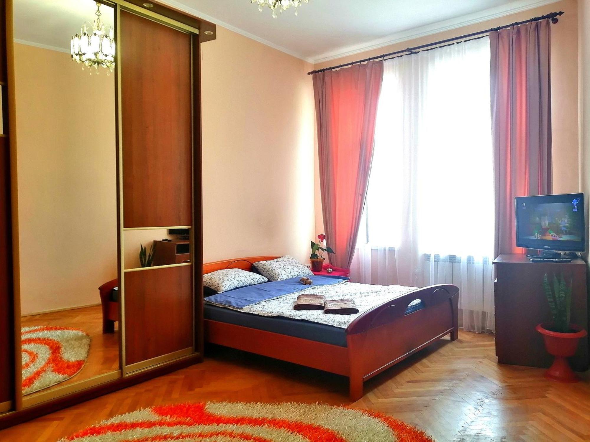 Flat On Sheptytskykh Lejlighed Lviv Eksteriør billede