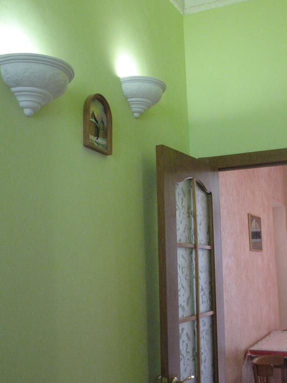 Flat On Sheptytskykh Lejlighed Lviv Eksteriør billede