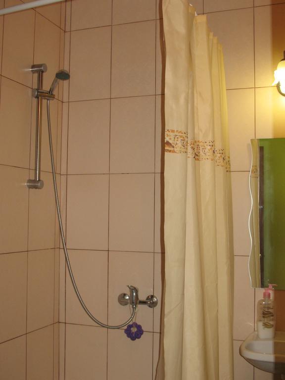Flat On Sheptytskykh Lejlighed Lviv Eksteriør billede