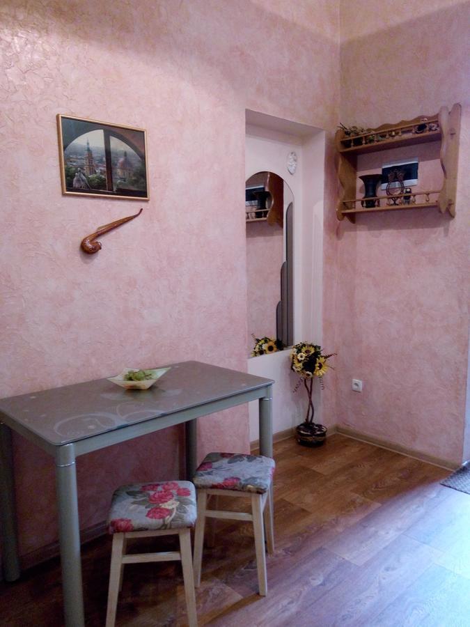 Flat On Sheptytskykh Lejlighed Lviv Eksteriør billede