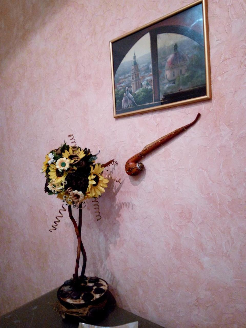 Flat On Sheptytskykh Lejlighed Lviv Eksteriør billede